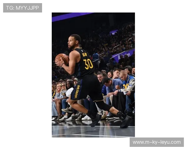 巴特勒伤退库里28+4结束连败！狄龙替补吃T布克空砍38分一脸无奈，巴特勒jordan