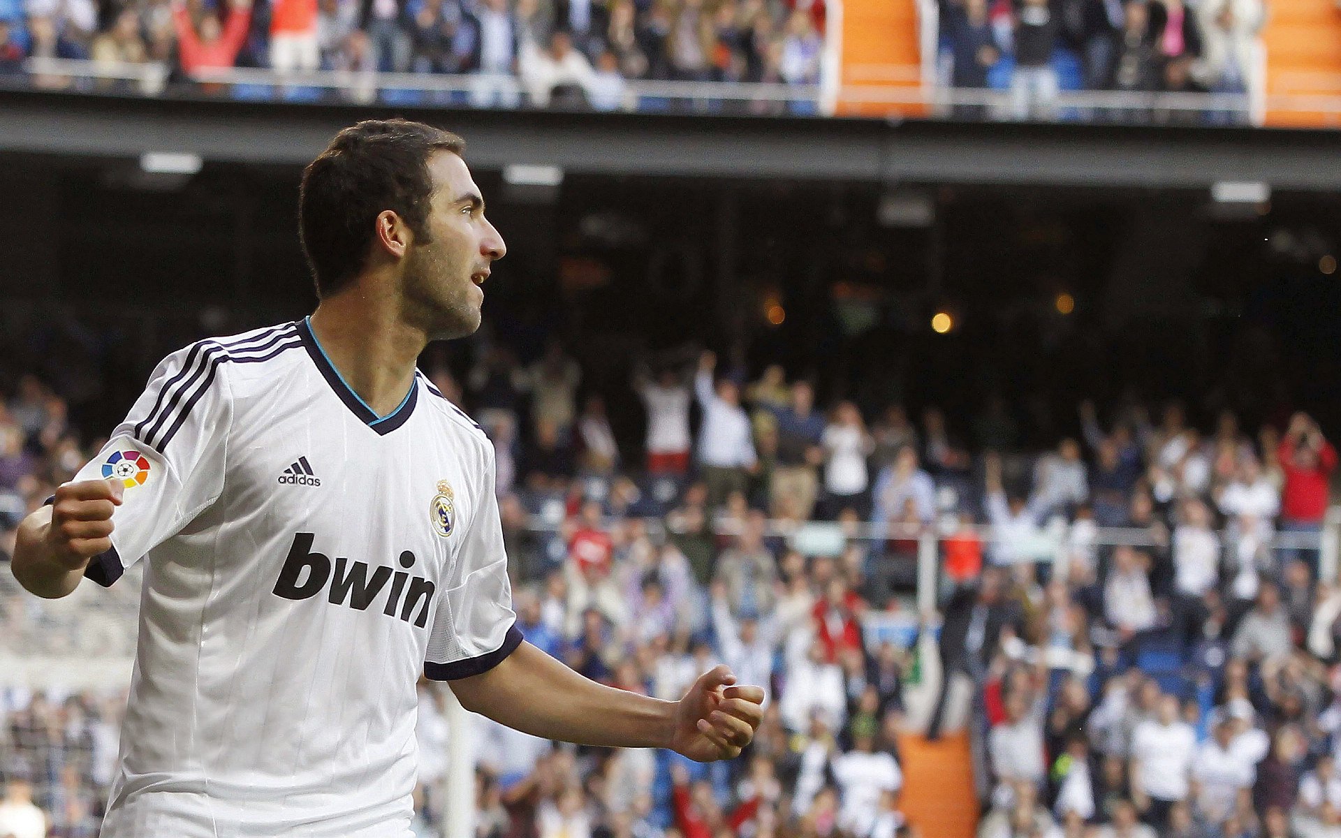 哈登直指快船最大问题，认为泰伦卢需调整，哈登联手伦纳德